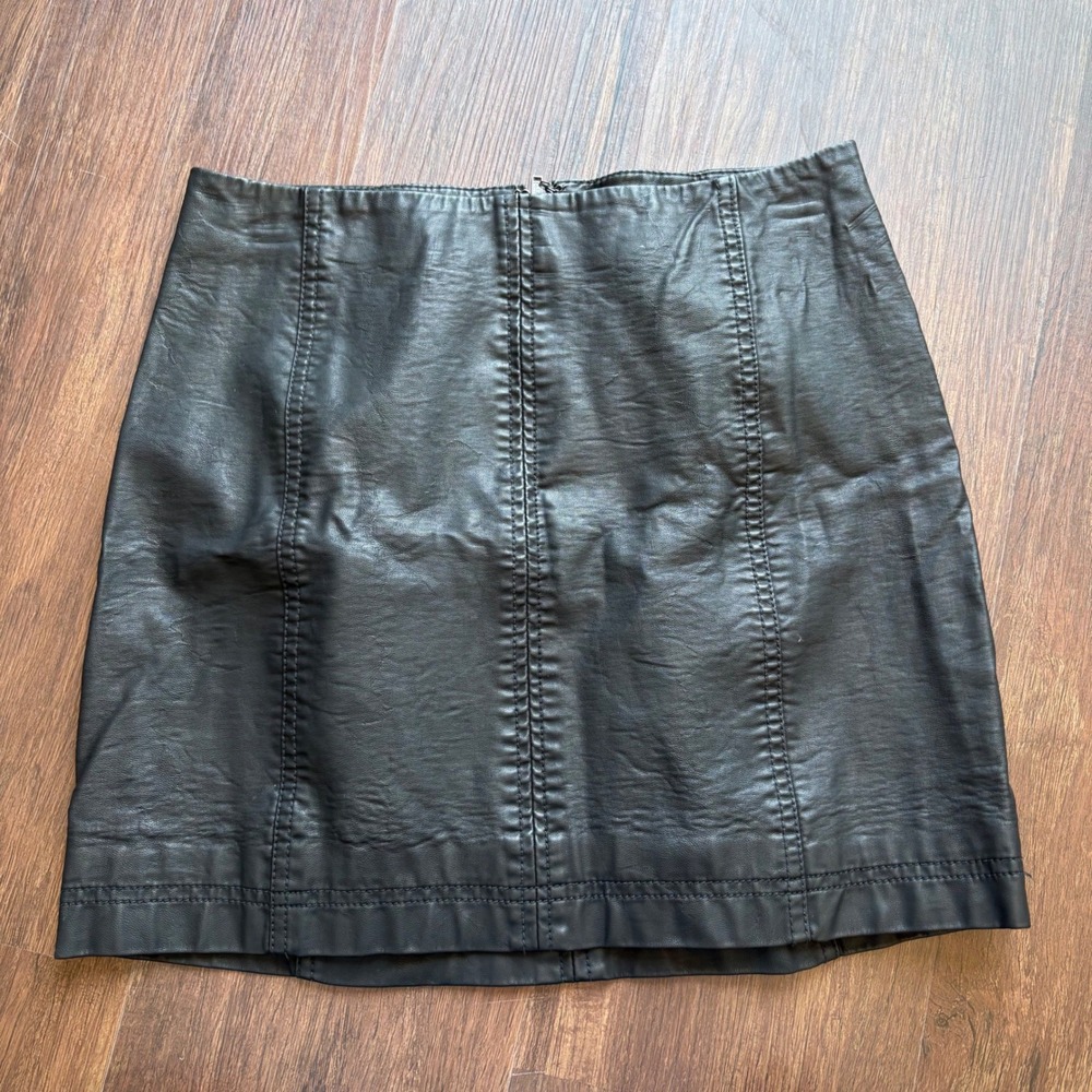 Free People Modern Femme Black Vegan Leather Mini Skirt 4 Edgy Chic Rocker Biker